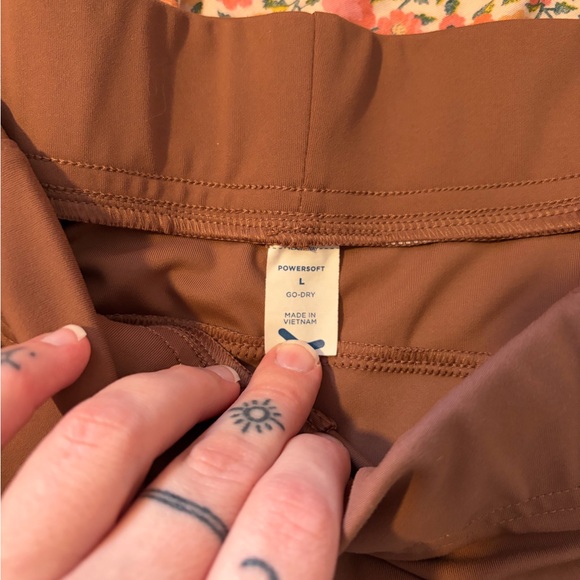 Old Navy Women's Brown Wide-Leg Pants - Picture 3 of 3